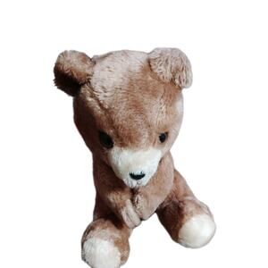 R. Dakin & Co. Vintage 1977 Brown Teddy Bear Clasped Paws Sitting 10" Tall